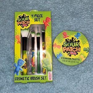 Sour Patch Kids Eyeshadow and Cosmetic Brush Set NWT